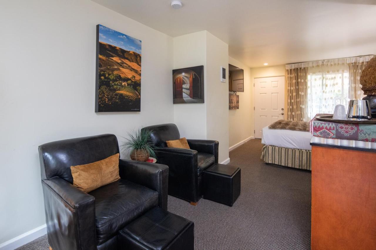 The Vendange Carmel Inn & Suites Dış mekan fotoğraf