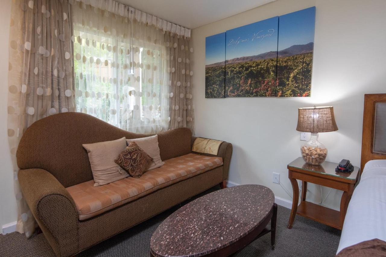 The Vendange Carmel Inn & Suites Dış mekan fotoğraf