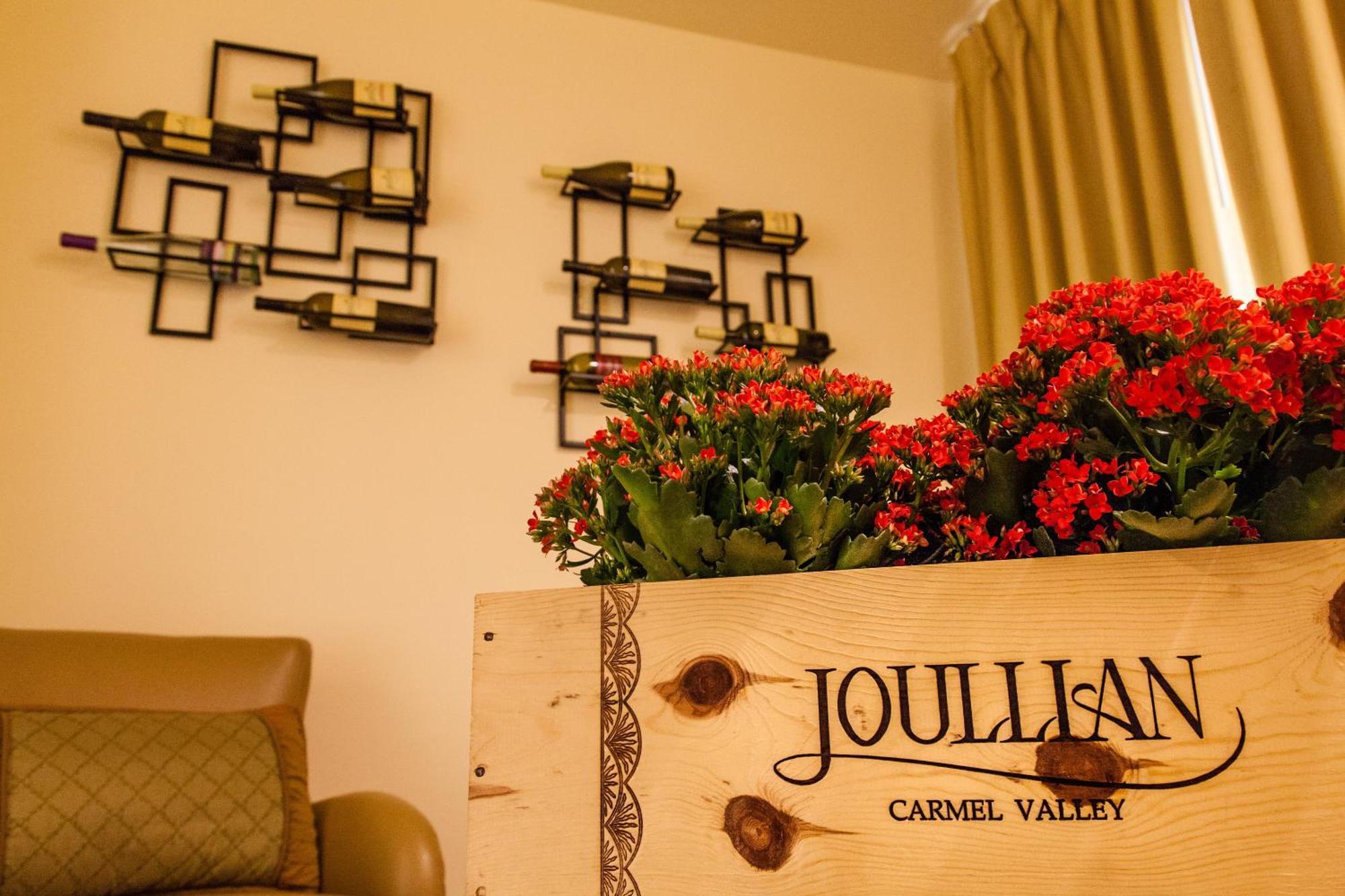 The Vendange Carmel Inn & Suites Dış mekan fotoğraf