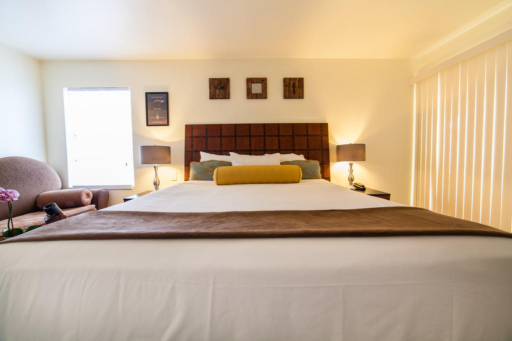 The Vendange Carmel Inn & Suites Oda fotoğraf