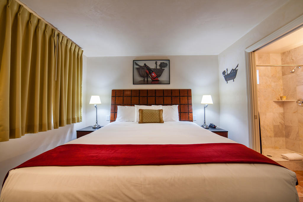 The Vendange Carmel Inn & Suites Oda fotoğraf