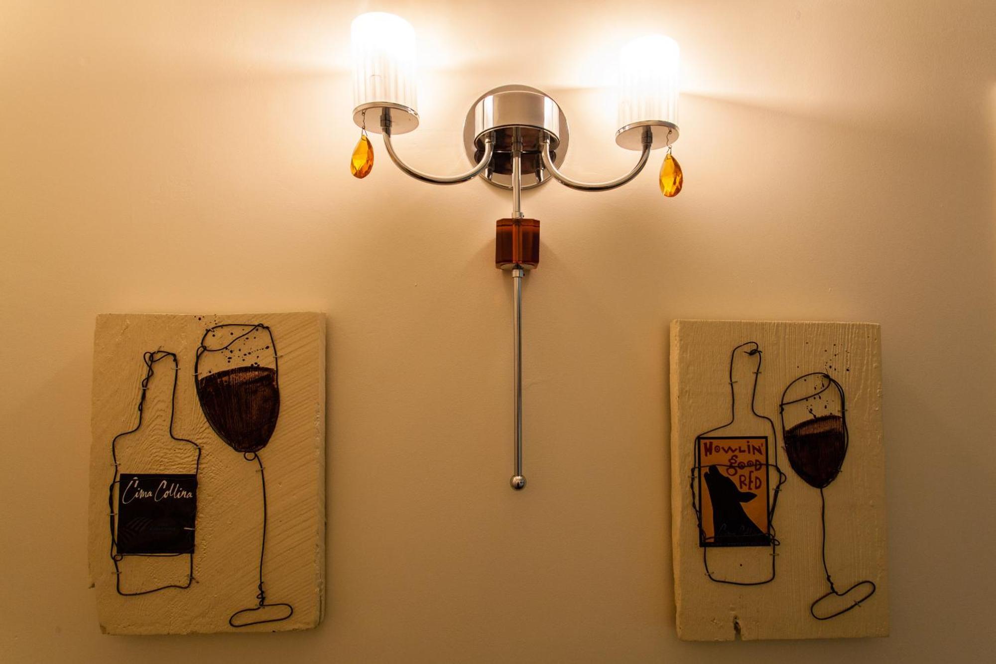 The Vendange Carmel Inn & Suites Dış mekan fotoğraf